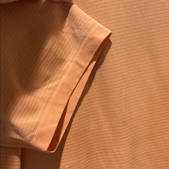 Lululemon Athletica - Metal Vent Tech Short Sleeve T-shirt.Orange. Large - Picture 5 of 15